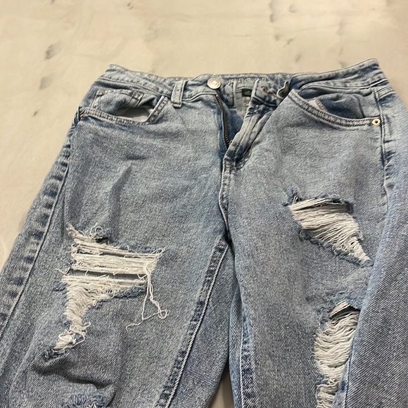 ACID WASH RIPPED JEANS - Picture 3 of 4